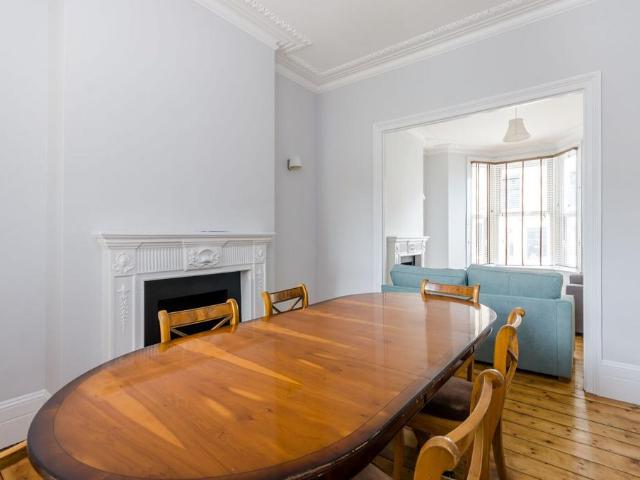 Pellerin Road, Stoke Newington. 4 bed house to rent £5,000 pcm £1,154 pw