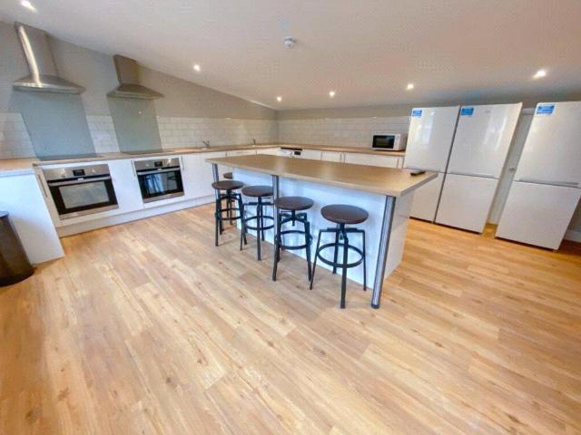Pellipar House, 9 Cloak Ln, London, EC4R 4 bed apartment to rent £5,750 pcm £1,327 pw