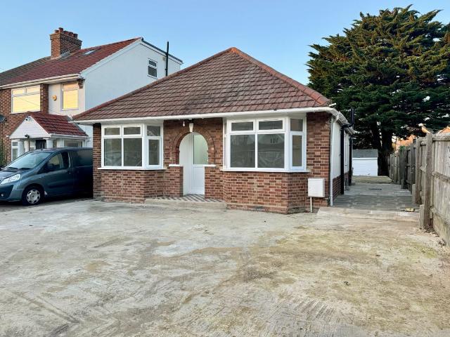 Pepys Way, Cambridge CB3, 3 bed bungalow to rent, £2,000 pcm | PrimeLocation