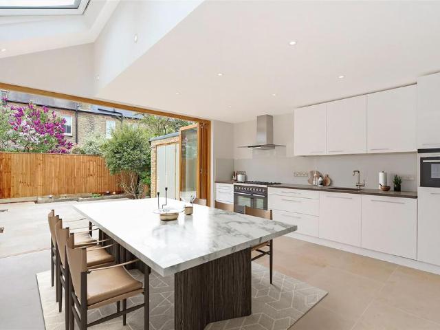 Pepys Road, West Wimbledon, London SW20 5 bed terraced house to rent £5,250 pcm £1,212 pw