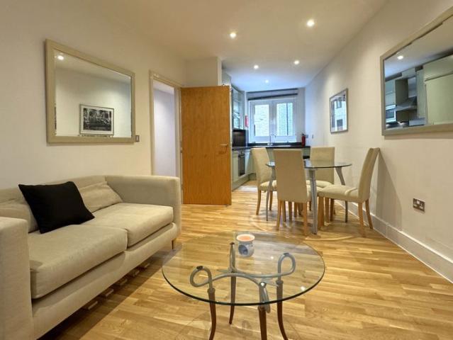 Pepys Street, City Of London EC3N, 1 bed flat to rent, £2,600 pcm | PrimeLocation