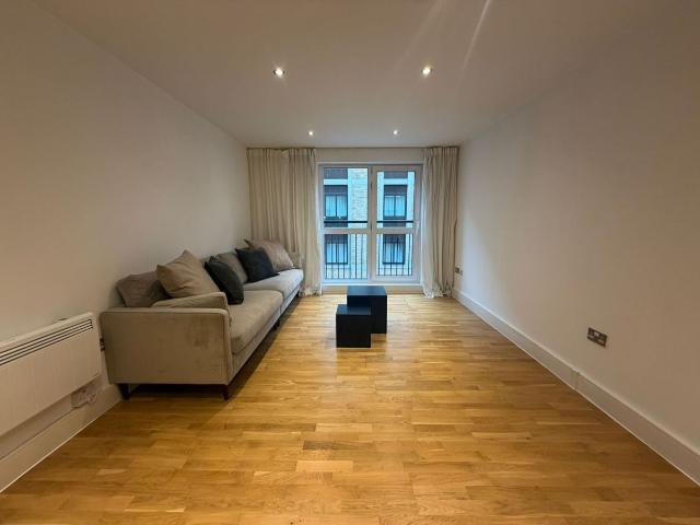 Pepys Street, London EC3N, 1 bed flat to rent, £2,650 pcm | PrimeLocation