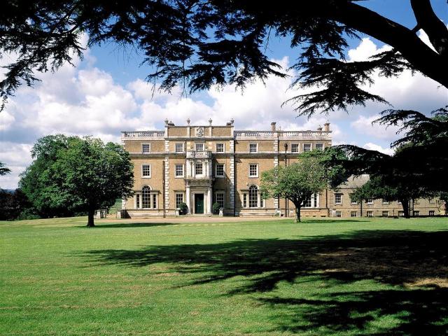 Peper Harow House, Peper Harow GU8 2 bed flat to rent £2,750 pcm £635 pw