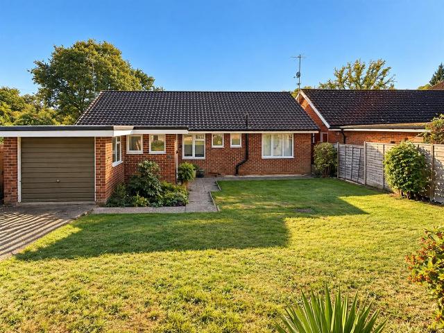 Peperharow Road, Godalming GU7, 3 bed detached bungalow to rent, £2,750 pcm | PrimeLocation