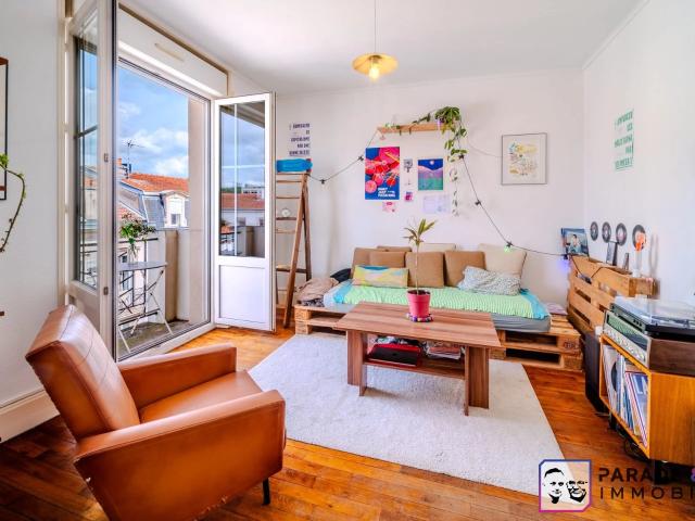 Pépinière / 3 Maisons: superbe appartement T3 de 53 m2 avec b