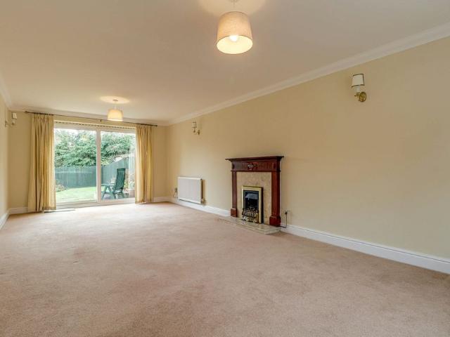 Peppard Close, Redbourn, AL3 7EB