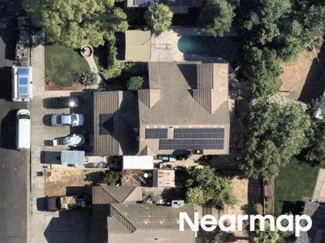 Peppertree Dr