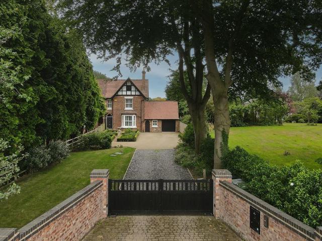 Pepper Street, Snelson 4 bed semi detached house to rent £4,950 pcm £1,142 pw