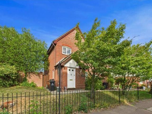 Peppercorn Close, Colchester, 3 Bedroom End