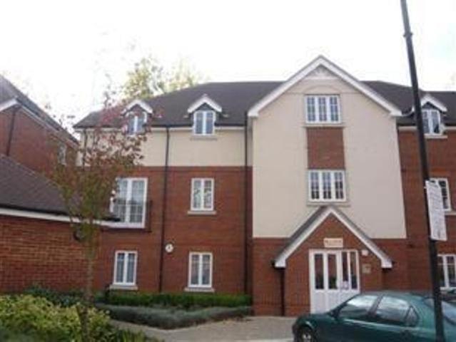 Peppermint Road, Hitchin, SG5 2 bed flat to rent £1,495 pcm £345 pw