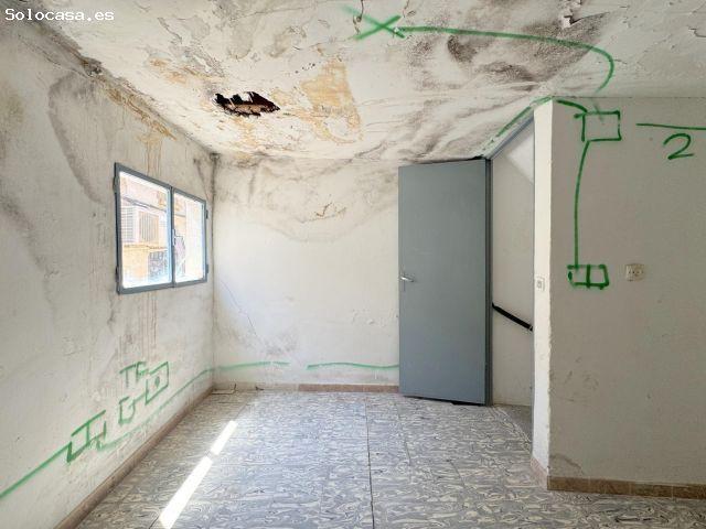 Pequeña vivienda en casco antiguo de Candeleda, muy céntrica