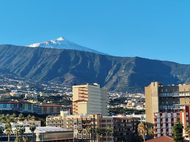 PEQUEÑO ATICO DE UN DORMITORIO CON TERRAZA Y VISTAS PRECIOSAS