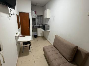 Pequeño monoambiente amoblado a metros de Av. Crovara en Villa Madero – Carrara Propiedades