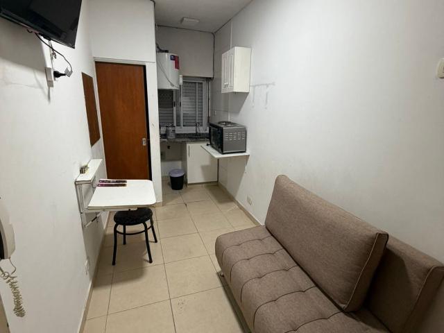 Pequeño monoambiente amoblado a metros de Av. Crovara en Villa Madero – Carrara Propiedades