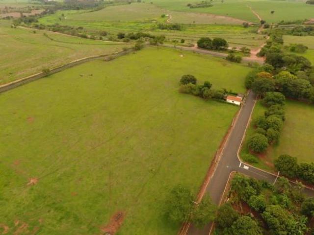 PEQ SÍTIO NO ASFALTO ATV RURAL OU IND