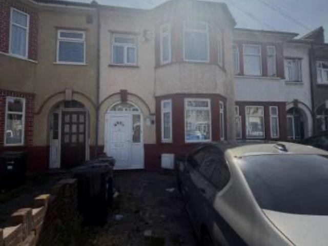 Perth Road, Ilford, Essex IG2, 4 bed terraced house to rent, £2,700 pcm | PrimeLocation