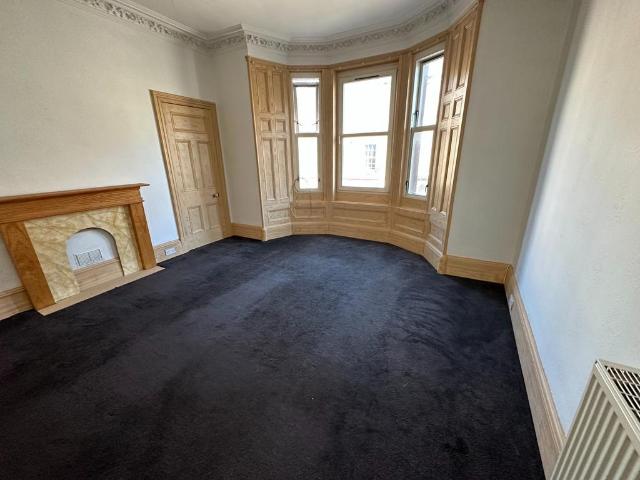 Perth Road, West End, Dundee, DD2 2 bed flat to rent £825 pcm £190 pw