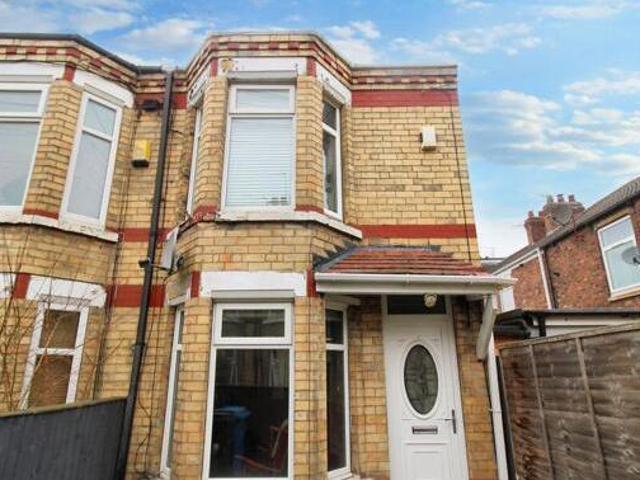 Perth Street West, Hull, 2 Bedroom End