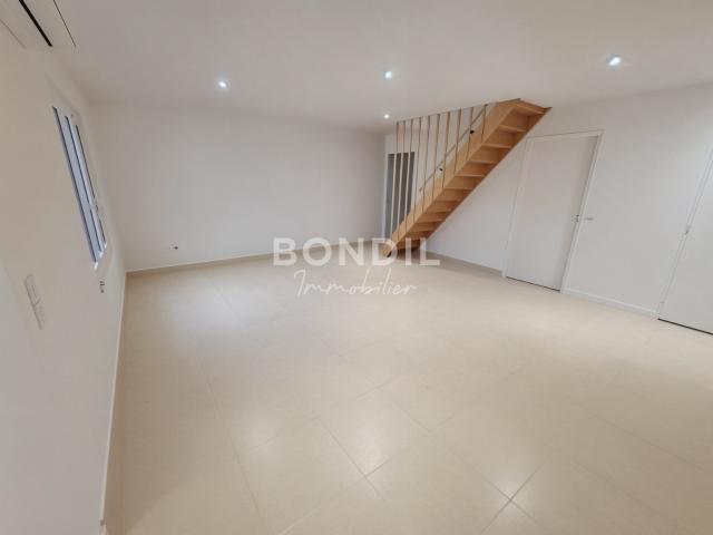 Pertuis en Exclusivité T4 Duplex neuf 105 m2 Terrasse Parking