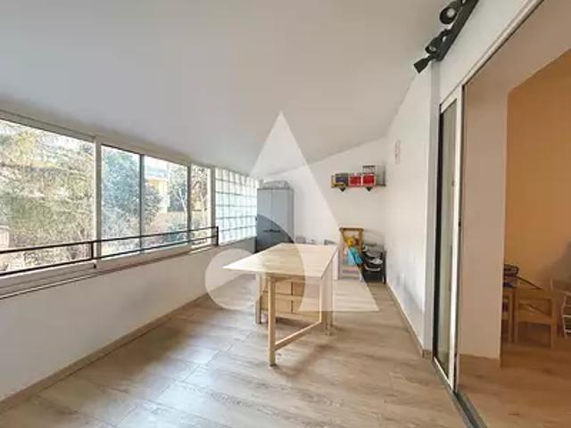 Pertuis 84120 Achat / Vente appartement 3 pièces t3 au dernier étage