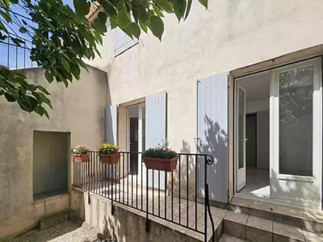 Pertuis 84120 Achat / Vente appartement 3 pièces t3 jardin terrasse