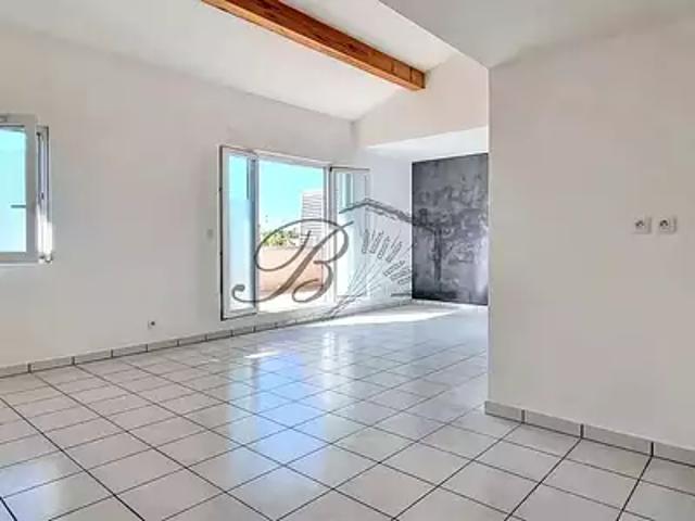 Pertuis 84120 Achat / Vente appartement 4 pièces t4