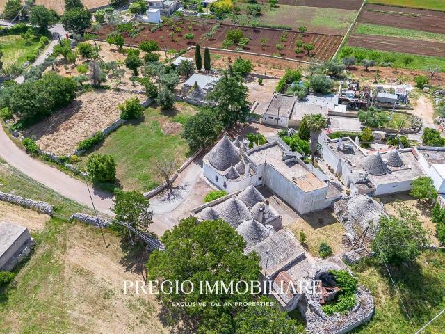 Per la prima volta sul mercato, presentiamo un'incantevole p. 373m² Alberobello