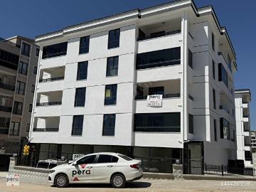 PERA'dan merkezi konumda lüks donanımlı site içi sıfır 2+1 daire