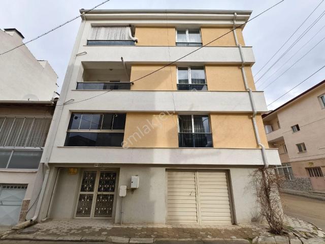 Pera'dan Çamlıca Mah Aruz Sk. Temiz Geniş 1+1 Satılık Daire