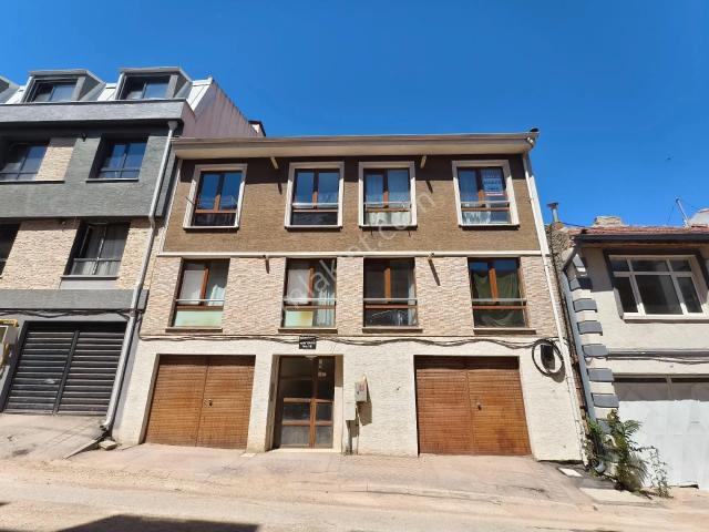Pera'dan Büyükdere Girginel Sok. 1+1 Eşyalı Daire