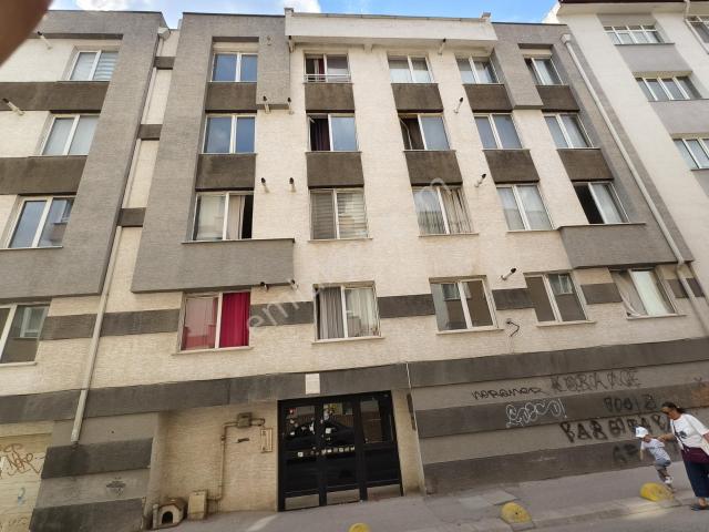 Pera'dan Eskibağlar Sakman Sk. Geniş Ferah Kiralık 1+1 Daire