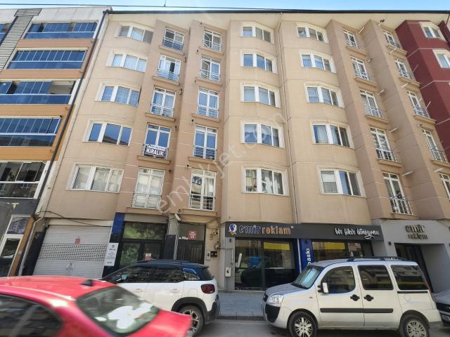 Pera'dan Gaffar Okan Cad. Otoparklı Arakat Kiralık 3+1 Daire