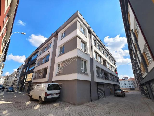 Pera'dan Sütlüce Mh.eğitmciler Cd. Yaknı Sıfır 3+1 Satılık Daire