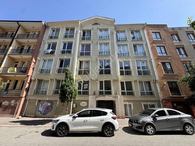 Pera'dan Yenibağlar'da Aöf Arkası Asansörlü Ara Kat 1+1 Kiralık