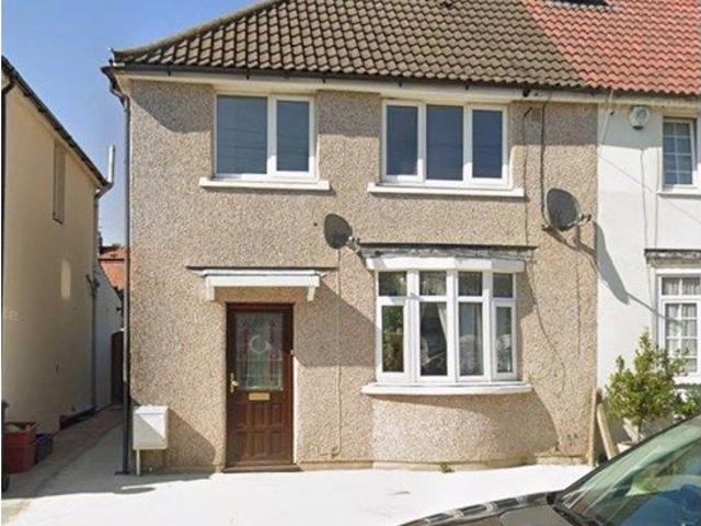 Percival Road, Feltham TW13, 3 bed semi detached house to rent, £2,100 pcm | PrimeLocation