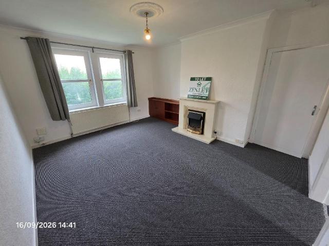 Percival Street, Kirkcaldy, KY2 2 bed flat to rent £797 pcm £184 pw