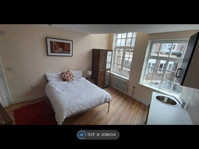 Percy St, Stoke On Trent ST1, Studio to rent, £560 pcm | PrimeLocation