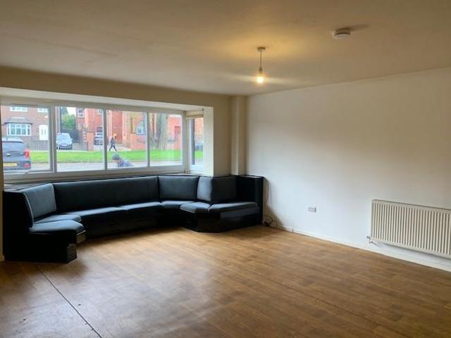 Percy Street, Nottingham, NG6 Studio to rent £800 pcm £185 pw