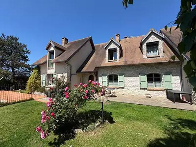 Perdreauville 78200 Achat / Vente maison 9 pièces t9 piscine jardin