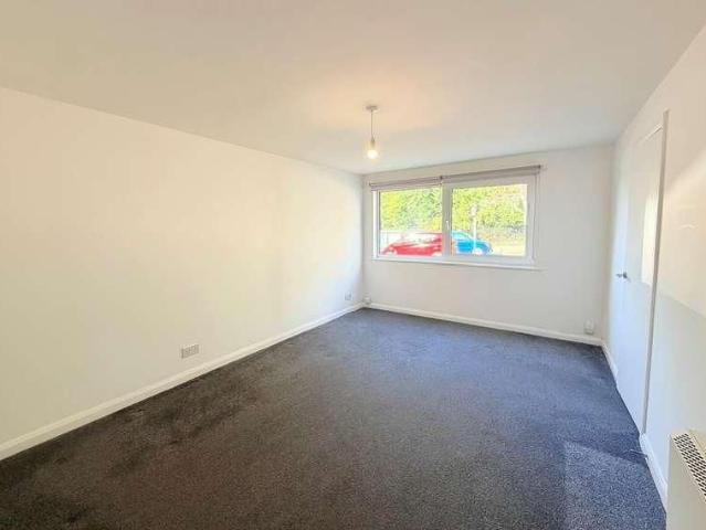 Peregrine Close, Watford, WD25