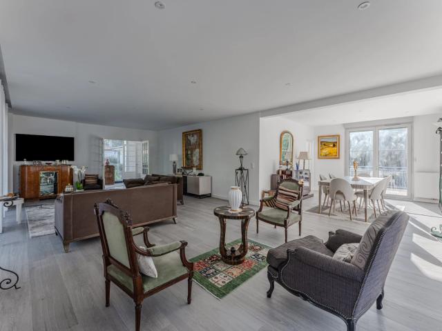 Arcachon Pereire — Villa 285 m² entièrement rénovée en 2022, ascenseur, piscine chauffée