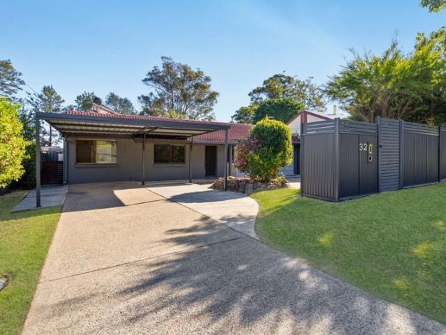 Perfect Modern Family Home + Large Workshop / Shed!