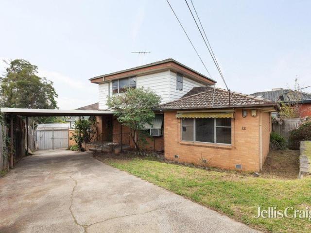 Perfect north rear potential & cul de sac convenience