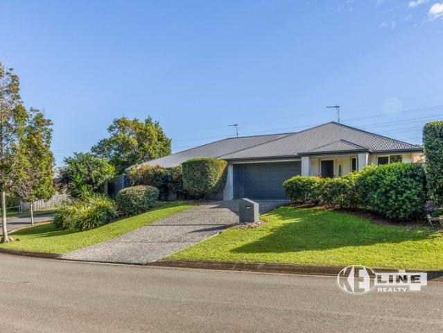PERFECT ON PRESENTATION: LARGE DUPLEX WITH LEAFY OUTLOOK