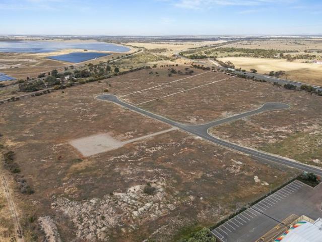 Perfect opportunity on the outskirts of Tailem Bend!