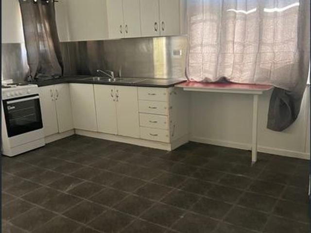Perfect opportunity for rent in heart of Acacia Ridge!