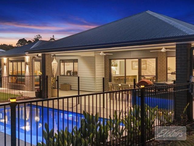 Perfect Acreage Living Privacy, Pool and Shed!