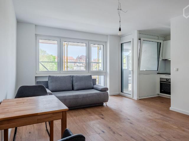 Perfect and spacious 1 BR home located in Schöneberg, Berlin Amsterdam Apartments for Rent