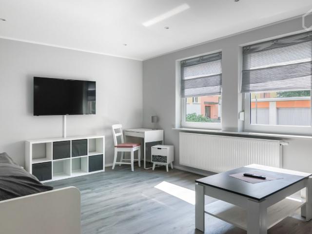 Perfect as a co working space! Modern 2 room apartment in Bremen, Bremen Amsterdam Apartments for Rent