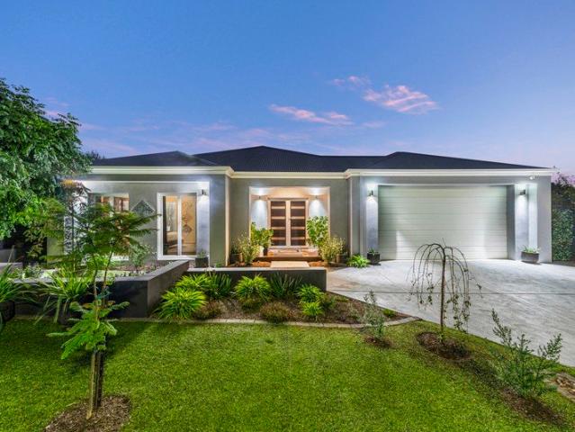 PERFECT BLEND OF COMFORT AND MODERN LIVING